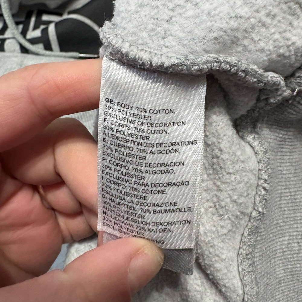 The North Face Gray Logo Hoodie Sweatshirt | Cozy Fleece | Unisex - Picture 7 of 8